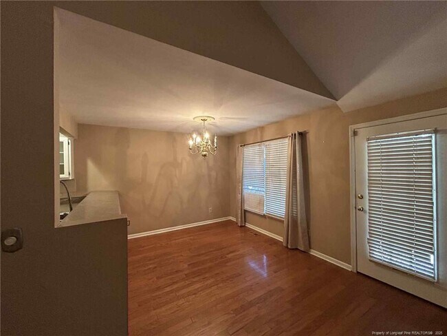 Building Photo - 2410 Fairfax Pl