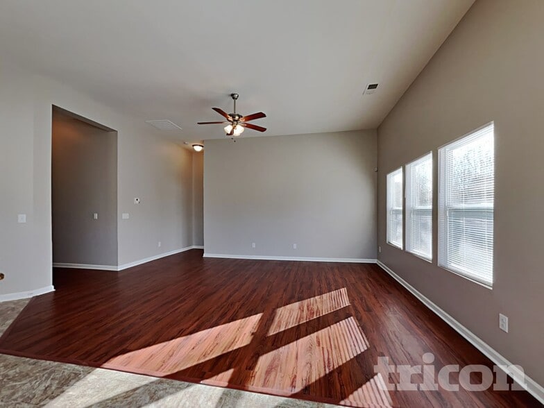 Building Photo - 3715 Gricklade Dr