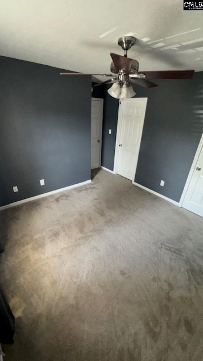 Building Photo - 151 Larkspur Ln