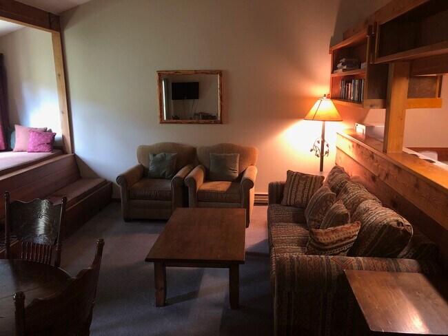 Primary Photo - 3865 S Lake Creek Dr