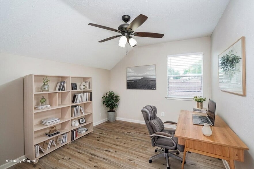 Building Photo - 3542 Lindenfield Dr