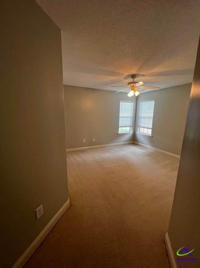 Building Photo - 306 Hummingbird Ln