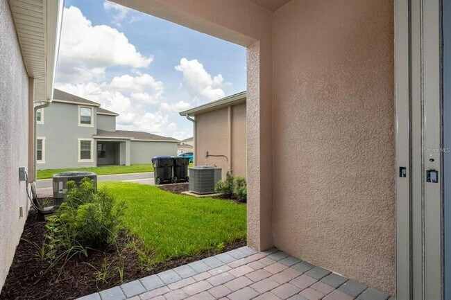 Building Photo - 17109 Water Spring Blvd