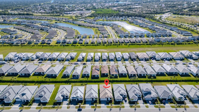 Building Photo - 9155 SW Esule Way