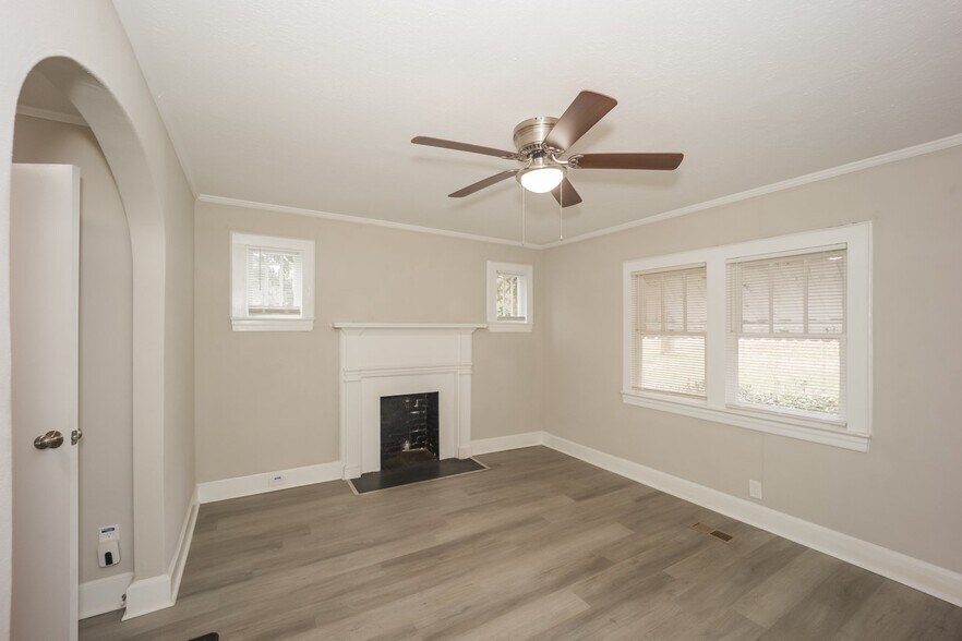 Building Photo - 1006 Mooty Bridge Rd