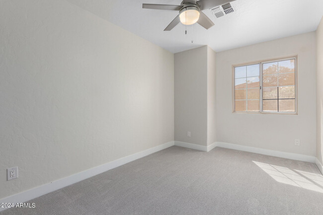 Building Photo - 9611 S 50th St