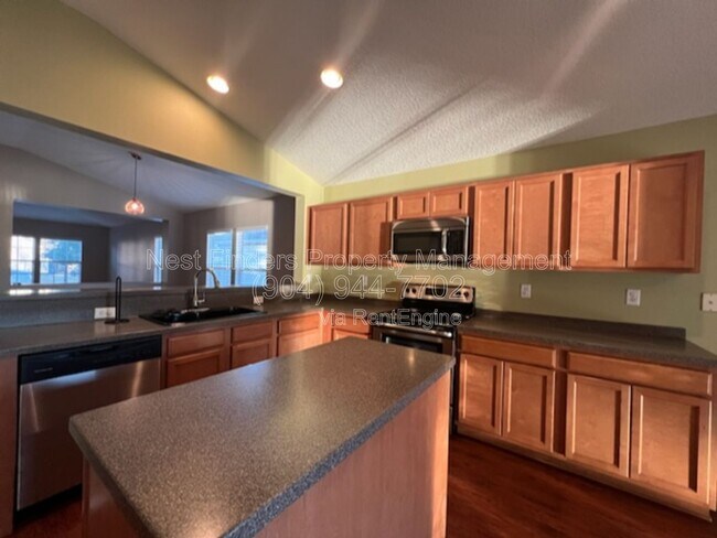 Building Photo - 395 Candlebark Dr