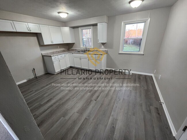 Building Photo - Newly Renovated, 3 Bedroom, 1 Bathroom Hom...