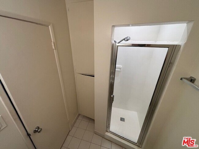 Building Photo - 1415 Cardiff Ave