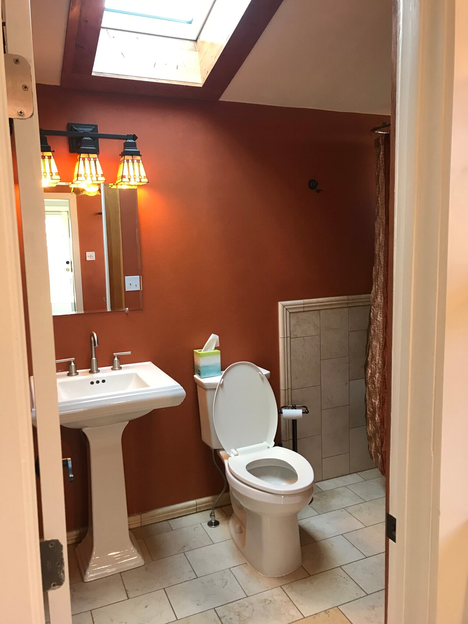 Building Photo - 103 W Cannon St