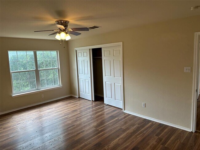 Building Photo - 1629 Balsam Way