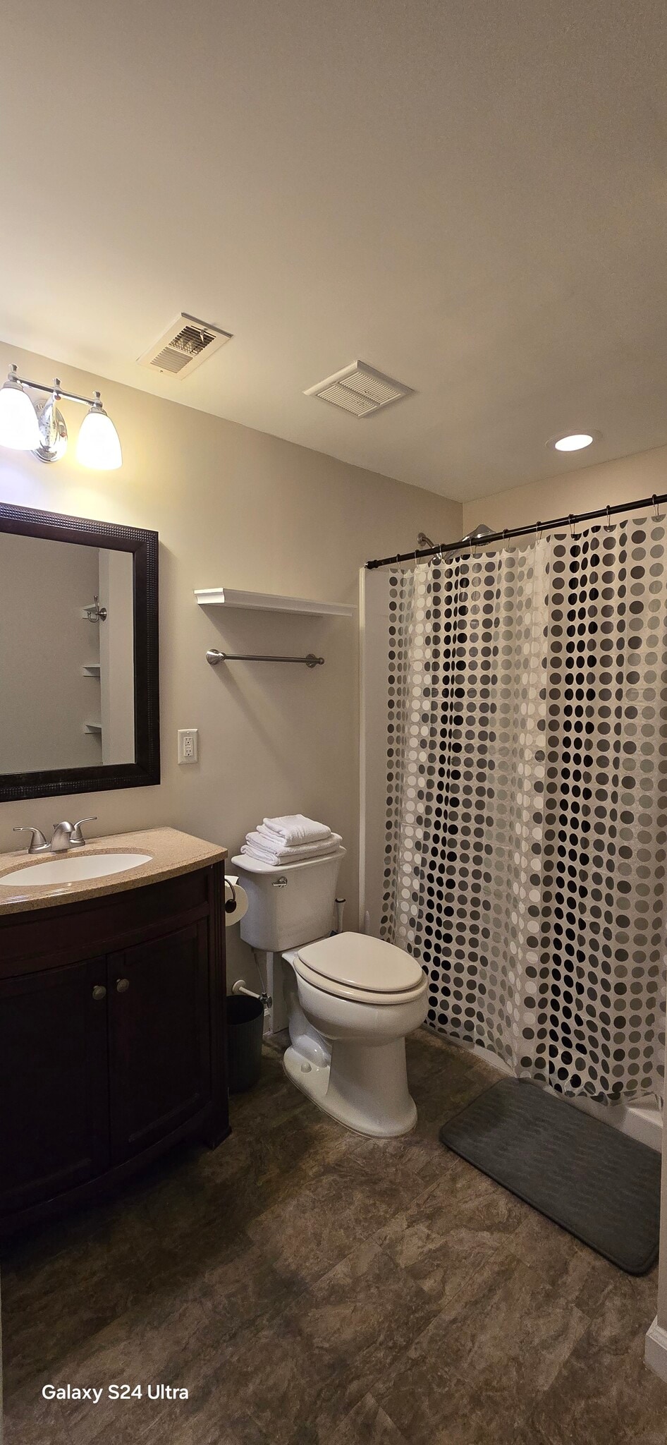 Building Photo - 14423 Hamletville St