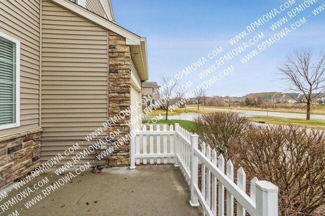 Building Photo - 574 84th St