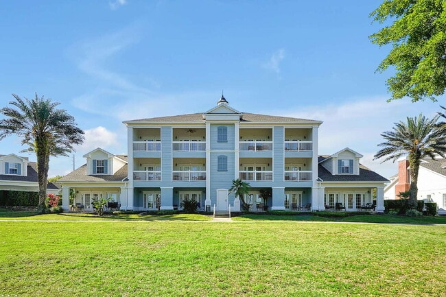 Building Photo - "Beautifully Furnished 3-Bedroom Condo in Desirable Heritage Crossing"