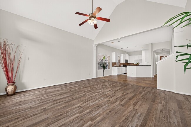 Building Photo - 26710 Bellwood Pines Dr