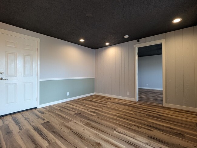 Building Photo - Great 4bed/2 bath home in west Eugene!