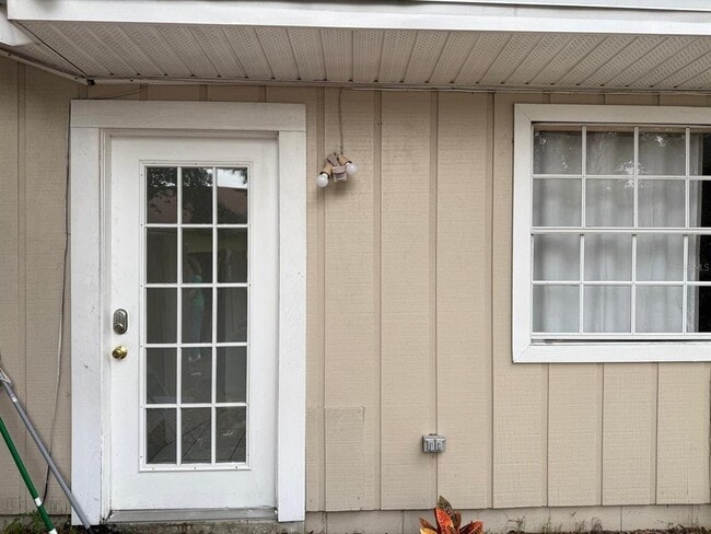 Building Photo - 7326 Lake Floy Cir