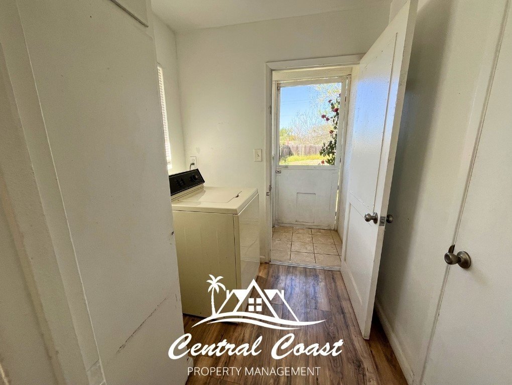 Building Photo - 0 E Foster Rd