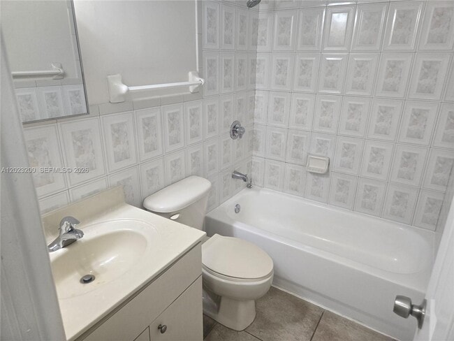 Building Photo - 9400 SW 169th St