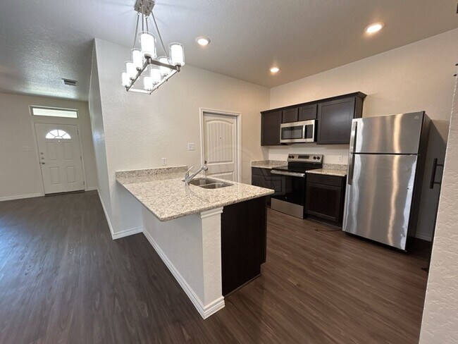 Building Photo - 5110 Rose Gdn Lp