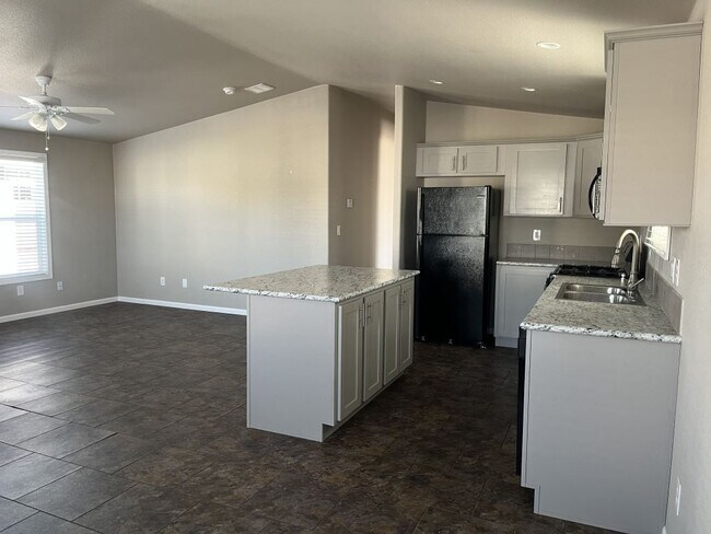 Building Photo - 201 S Greenfield Rd