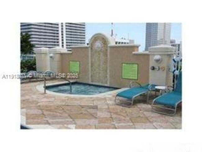 Building Photo - 133 NE 2nd Ave