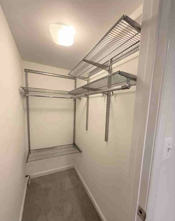 Bedroom 2 Closet - 1038 Lamont St NW
