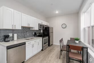 Building Photo - 1522-1532 W Girard Ave