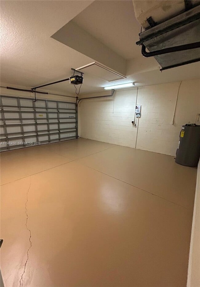 Building Photo - 3152 Point St