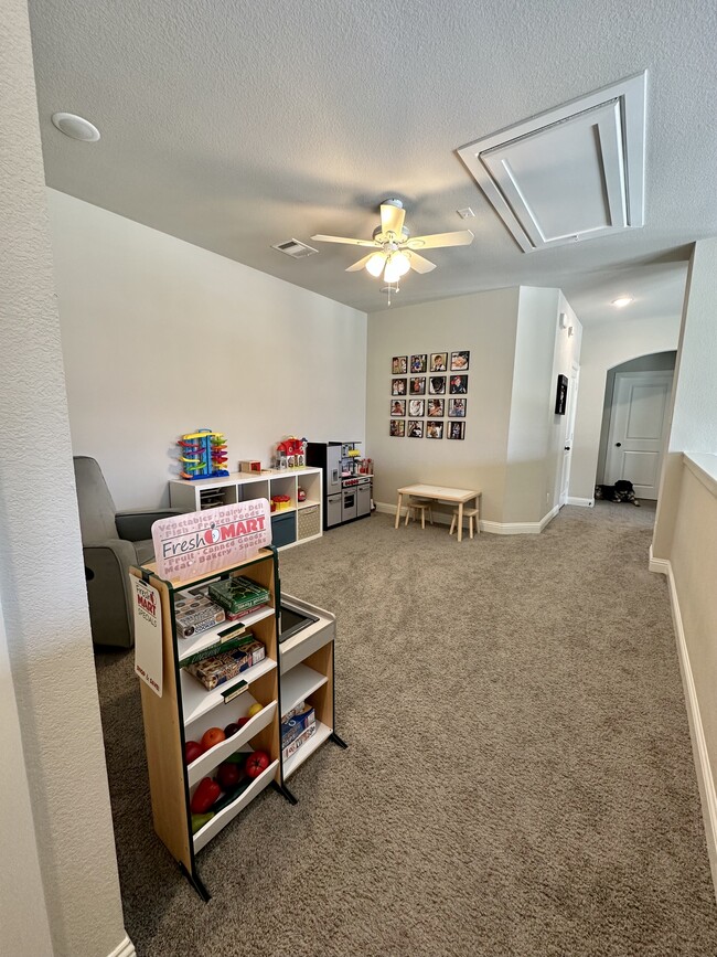 Building Photo - 1700 Green Jasper Pl
