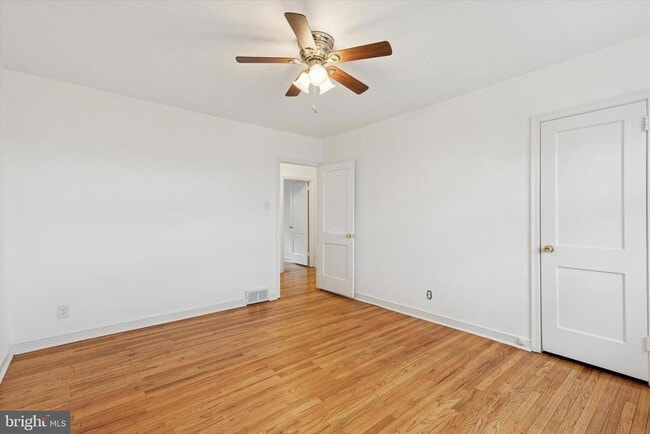 Building Photo - 8604 Bayard St