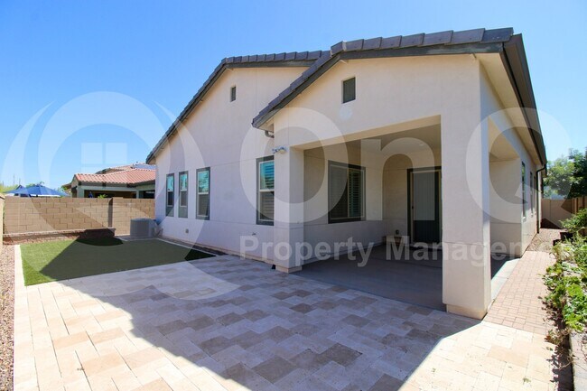 Building Photo - 106 N Bay Dr