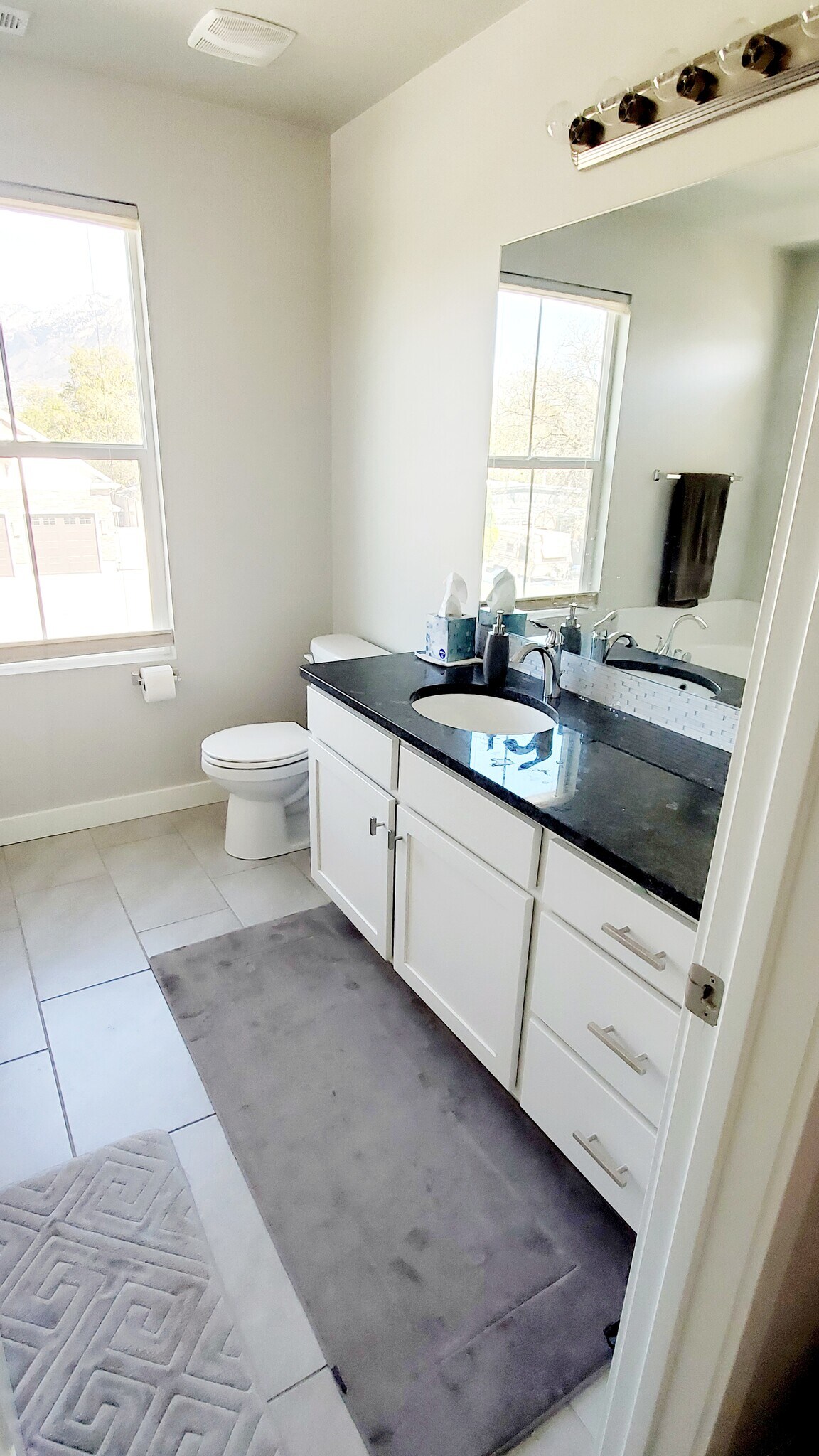 Building Photo - 724 Cami Nicole Ln
