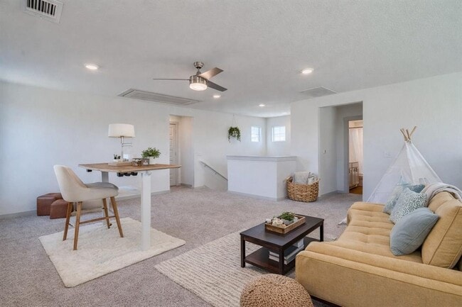 Building Photo - 10932 Defender Trl