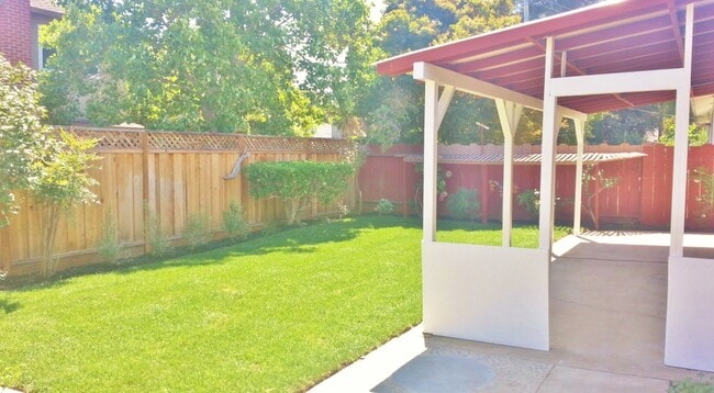 Building Photo - Lovely Single Family Home In Sunnyvale!