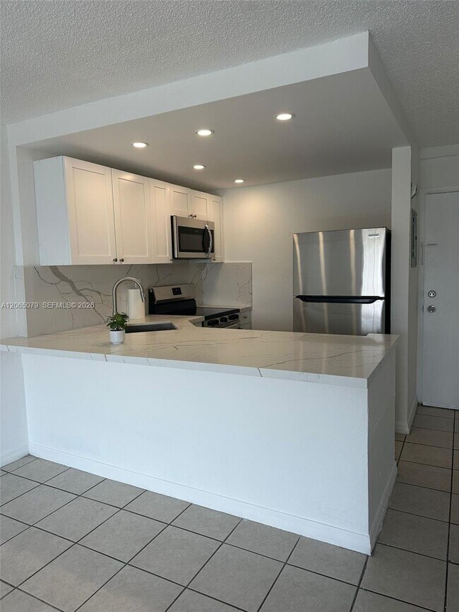 Building Photo - 801 NW 47th Ave