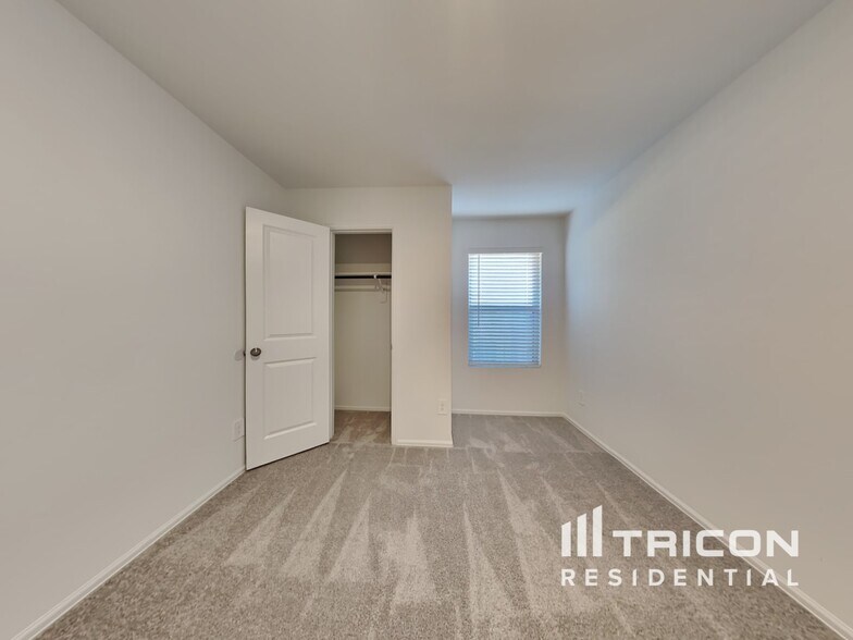 Building Photo - 17146 Quaking Aspen Ln