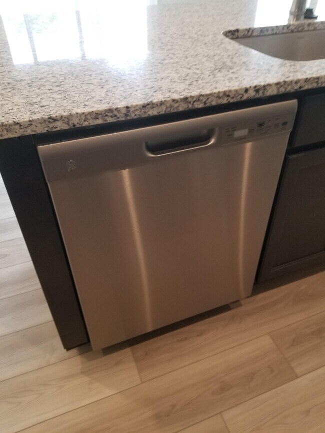 Building Photo - 1389 Meadowrun Ln