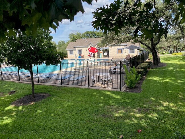 Building Photo - 7200 Quimper Ln