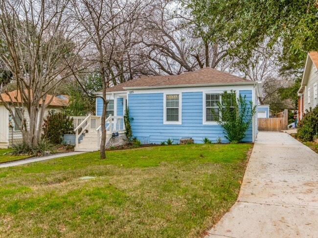 Building Photo - 525 Abiso Ave