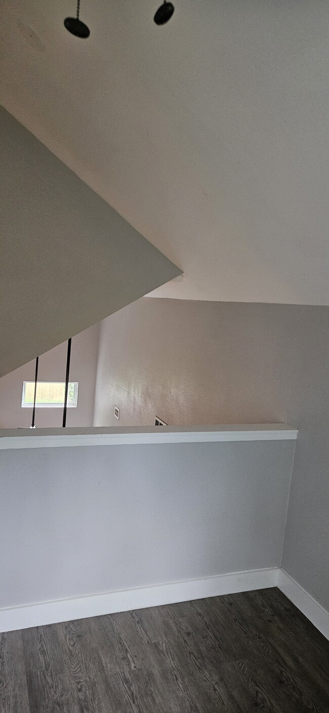 Building Photo - 3014 E 16th St