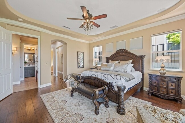 Building Photo - Executive Gated Serrano Golf-Course Home with Views of the 16th Hole!