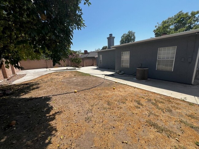 Building Photo - 7900 Shoshone Ave