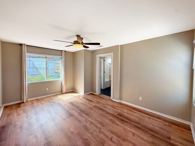 Building Photo - Spacious 4BR/2.5BA Home in Otay Ranch – Av...
