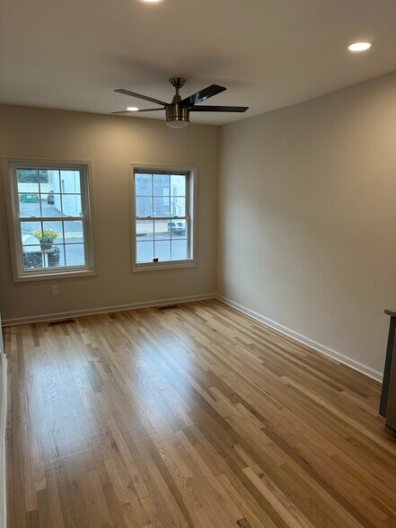 Living Room - 10 Henry St