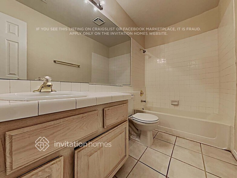 Building Photo - 7720 Fall Cliff Rd