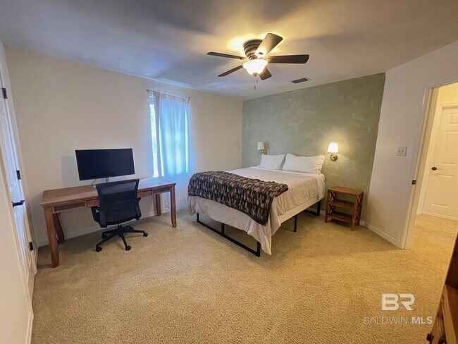 Building Photo - 31072 Oakleigh Dr