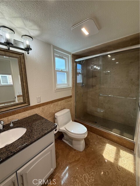 Building Photo - 3012 W Oceanfront
