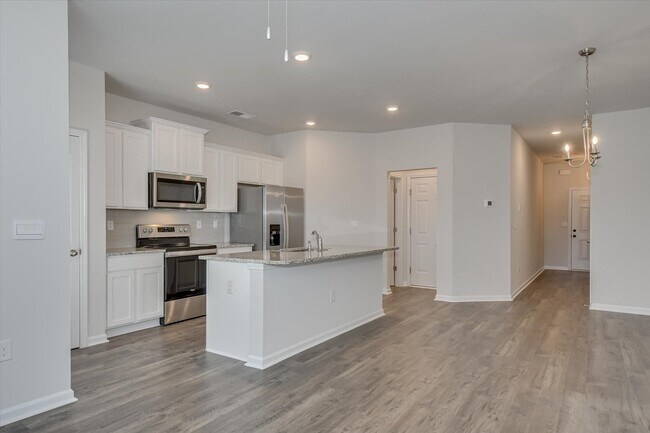 Building Photo - 4315 Newland St