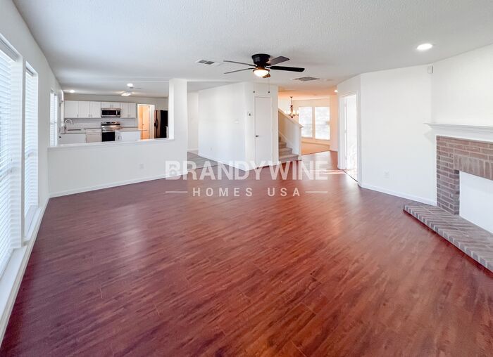 Building Photo - 1343 Prairie Dr